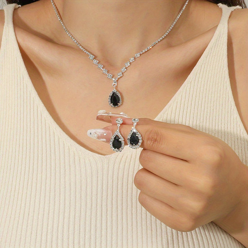 Delicate Elegant Timeless Feminine Jewelry Set