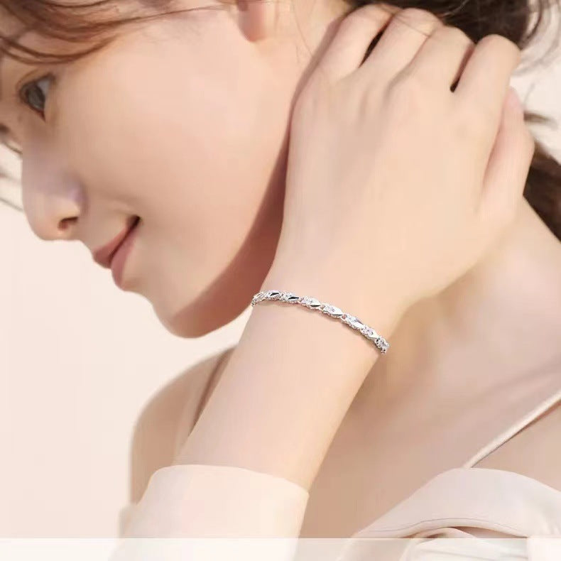 Delicate Luminous Bracelet Elegant Everyday Comfort