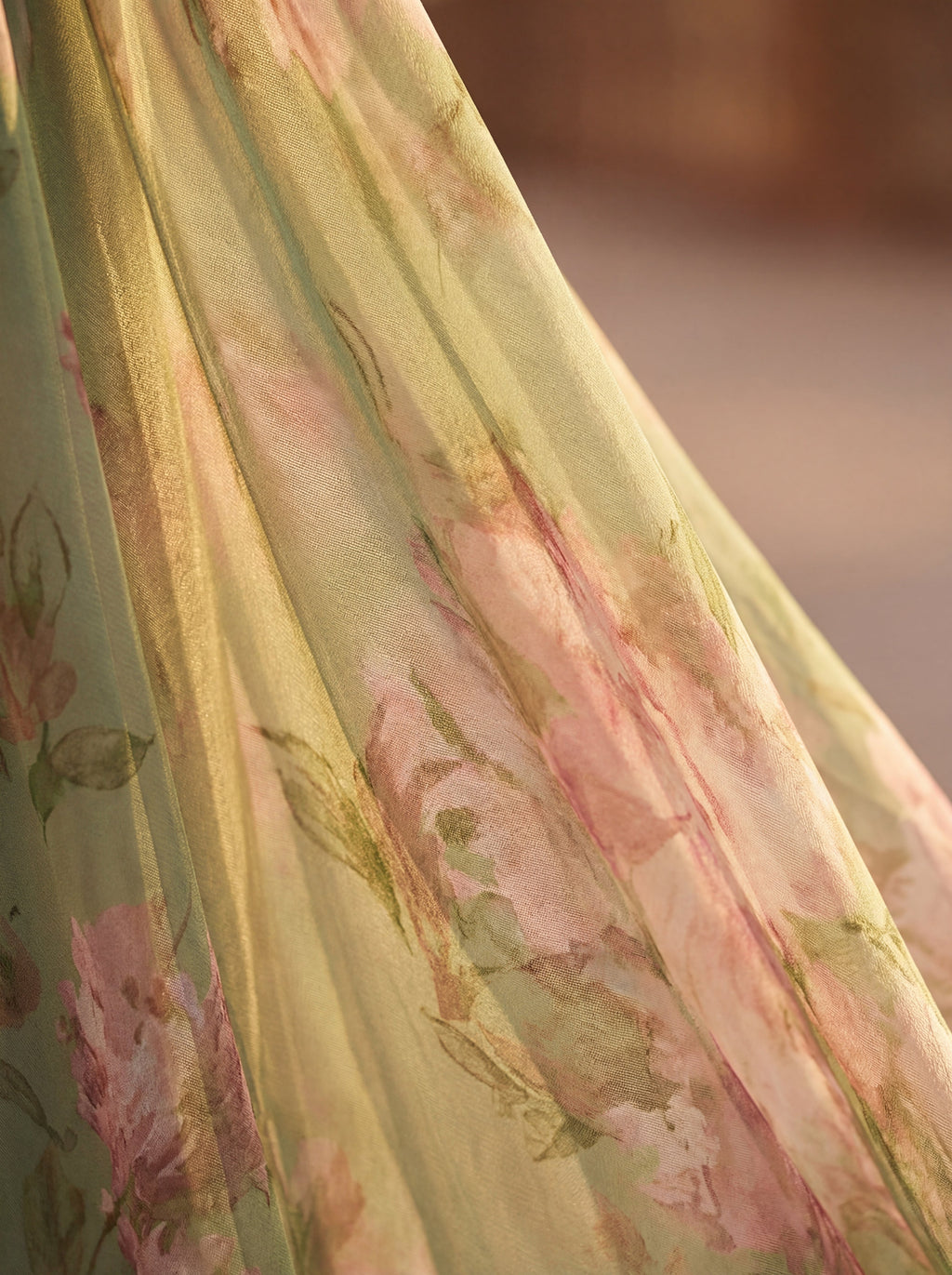 Elegant Refined Tulle Dress - Style 2
