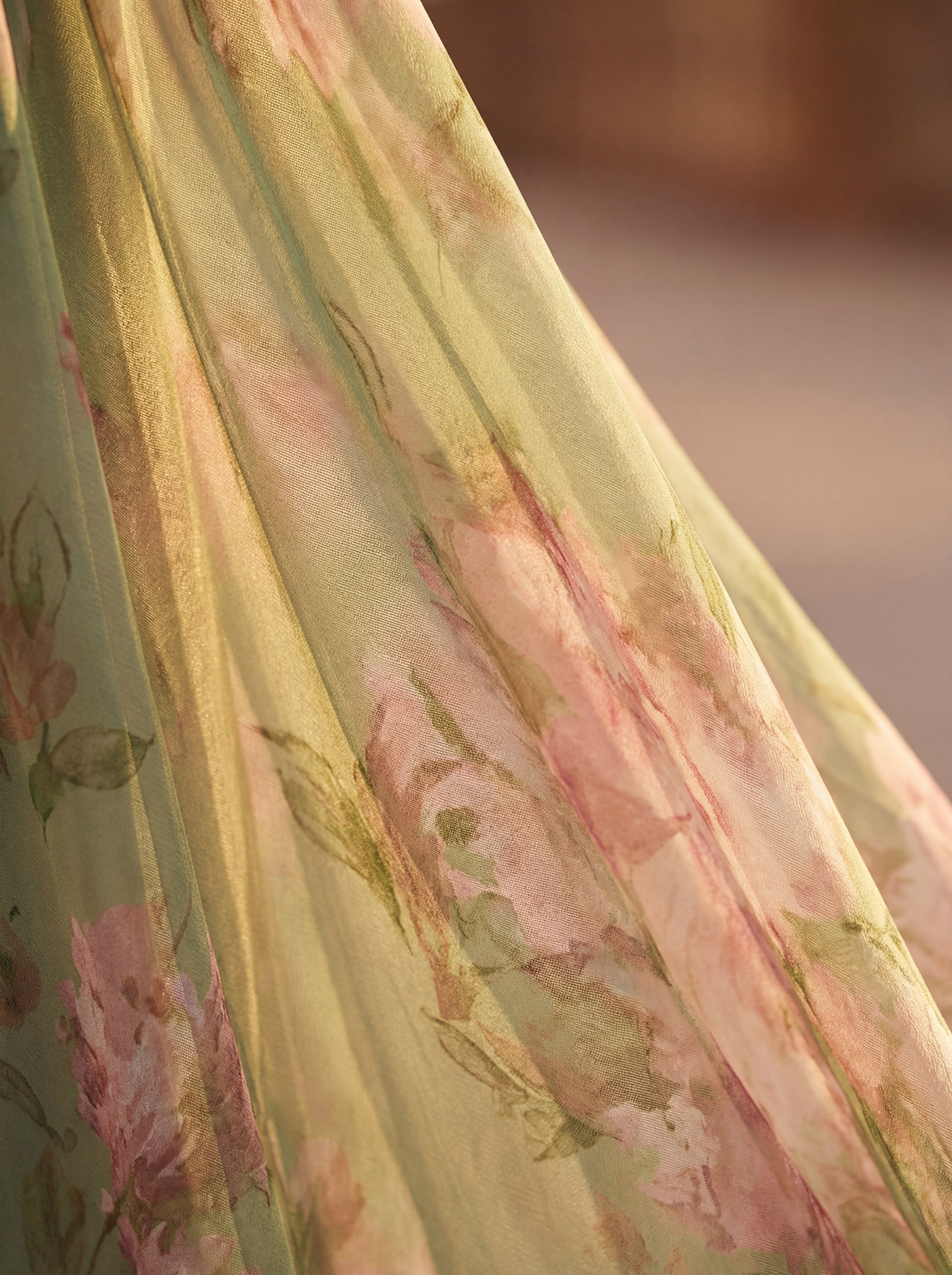 Elegant Refined Tulle Dress - Style 2