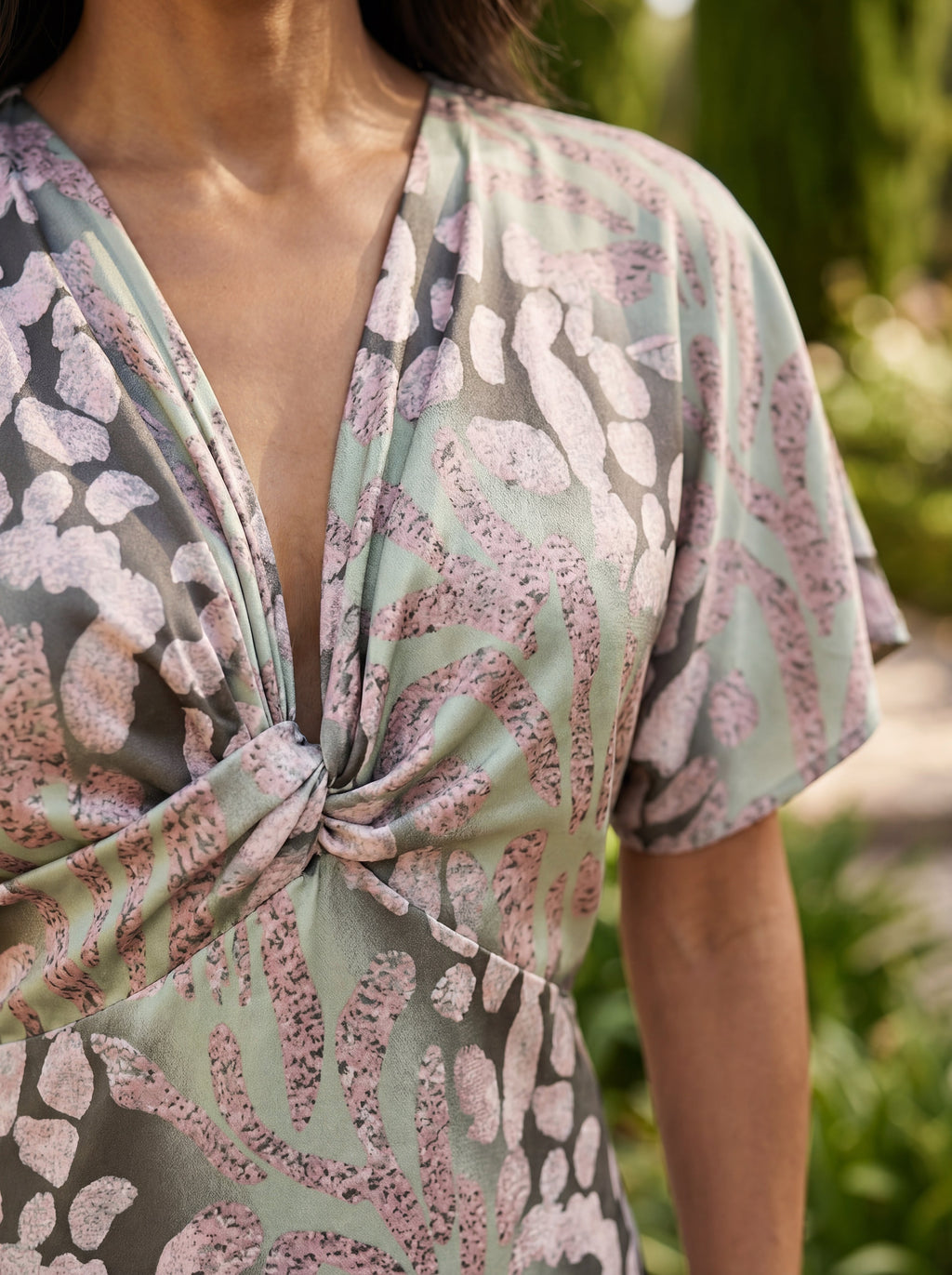 Elegant Dress in Arrayan Fabric