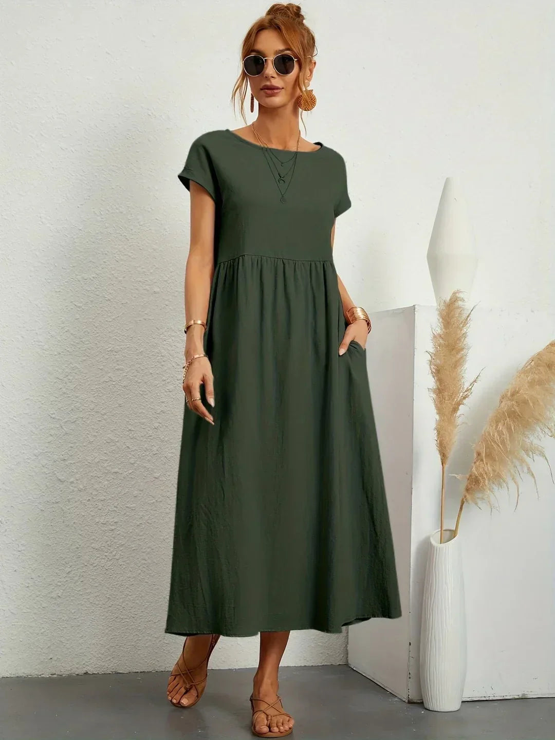 Flowy Midi Dress Timeless Elegance - Gabrielle