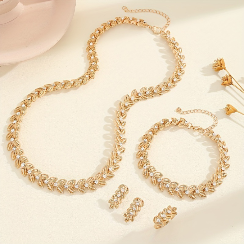 Golden Elegant Jewelry Set