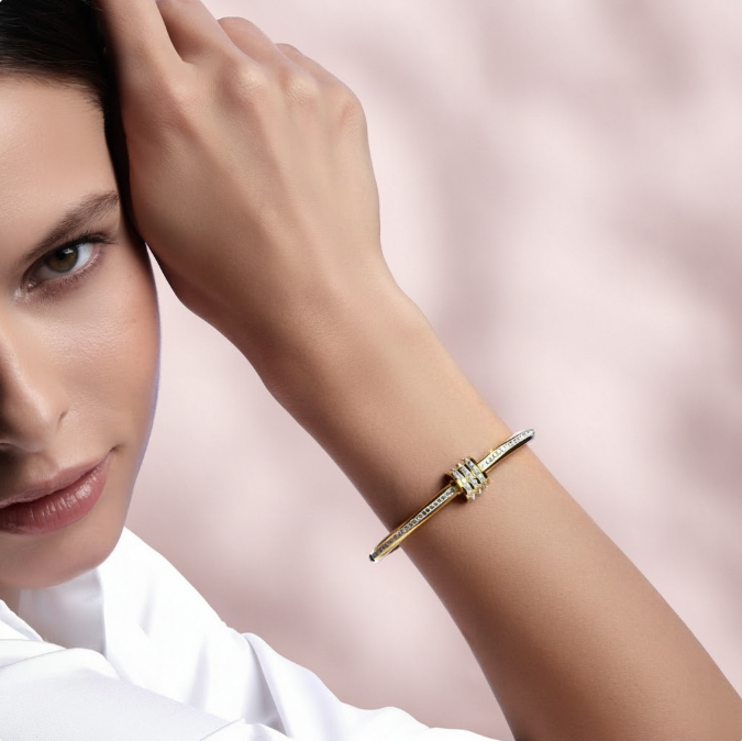 Fine Bracelet with Subtle Sparkle