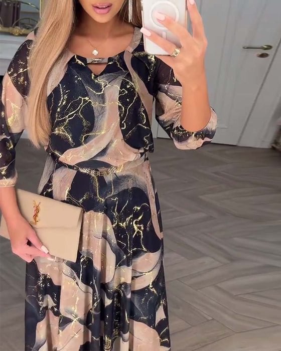 Flowy Dress That Flatters the Silhouette