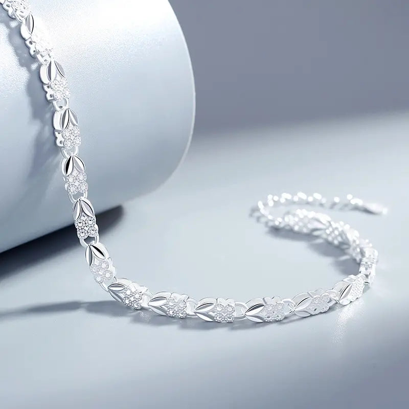 Delicate Luminous Bracelet Elegant Everyday Comfort