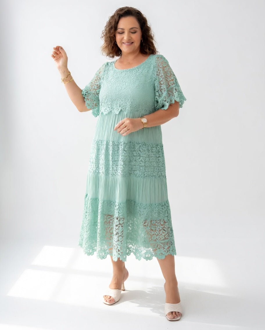 Elegant Midi Dress with Delicate Lace