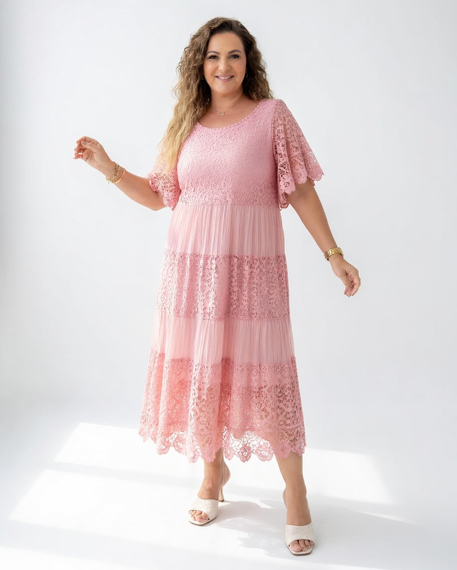Elegant Midi Dress with Delicate Lace