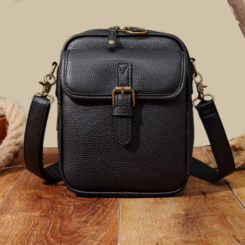 Spacious Elegant Vintage Messenger Bag